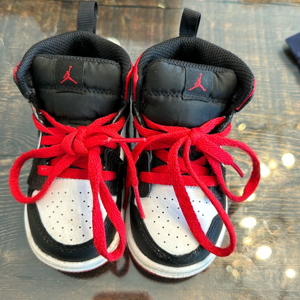 Nike Air Jordans Toddler 6C sneakers